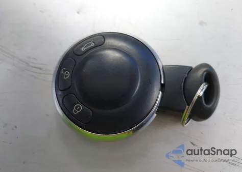 2007 Mini Cooper z USA, uszkodzony, nr VIN WMWMF33587TU61770